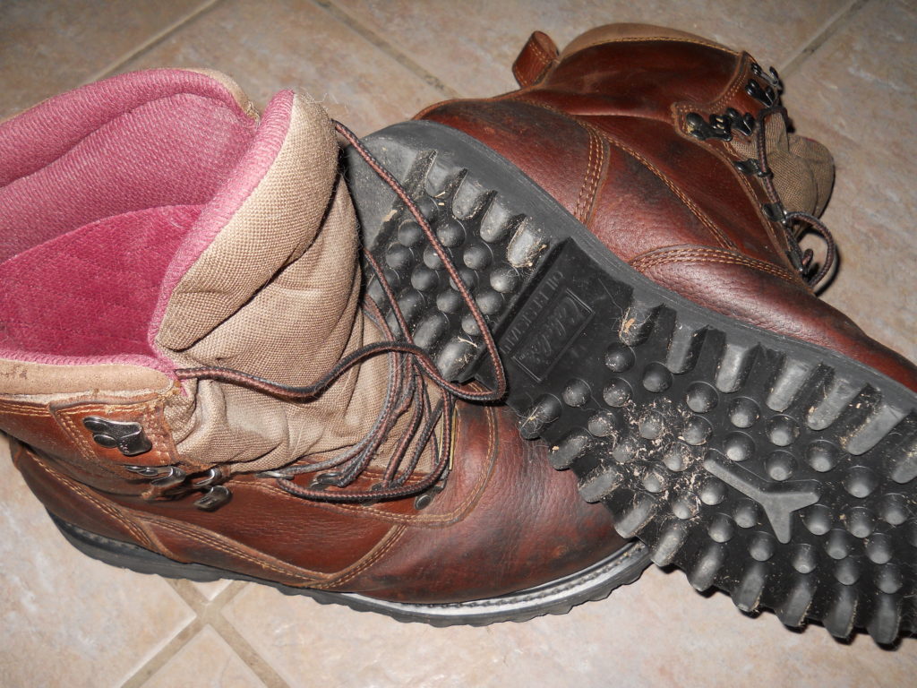 cabelas mens iron ridge hunting boots